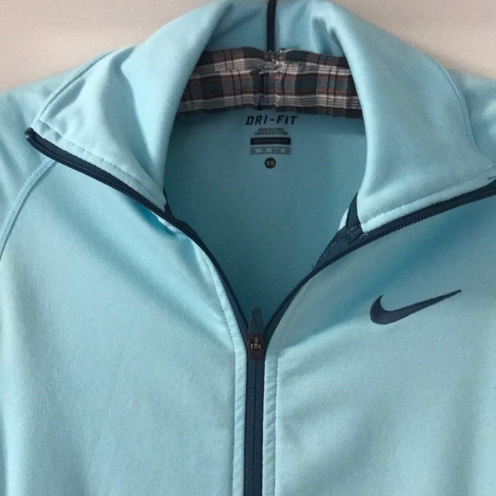 Nike Jacket - Picture 2 of 4